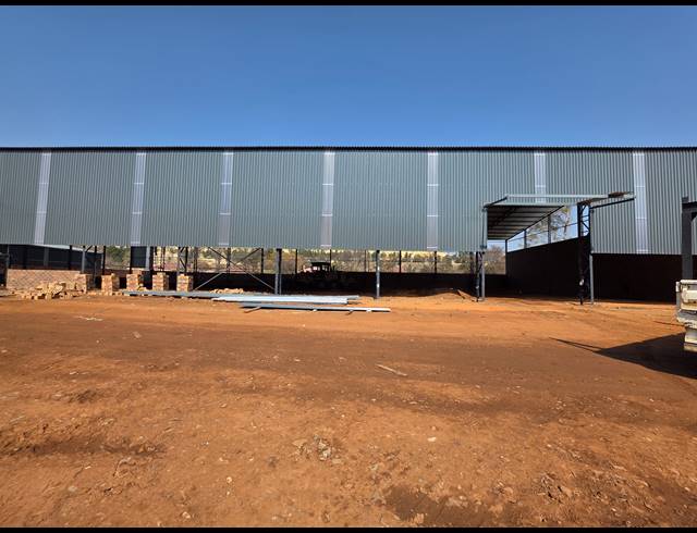2,200M² WAREHOUSE TO LET IN AEROTON